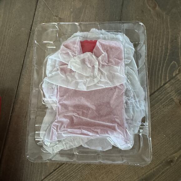 Hallmark Keepsake Ornament “Mrs. Claus's Stove” 2013 Club Member Exclusive - Picture 5 of 9